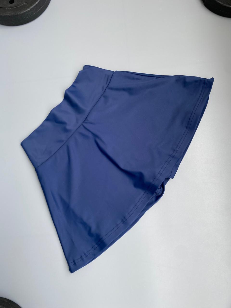 Falda short ajustada deportiva